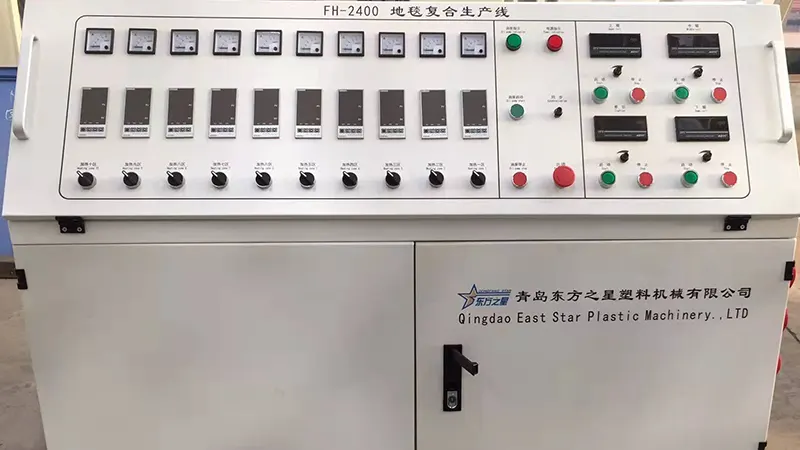 Araba PVC Döşeme Ekstrüzyon Makinesi