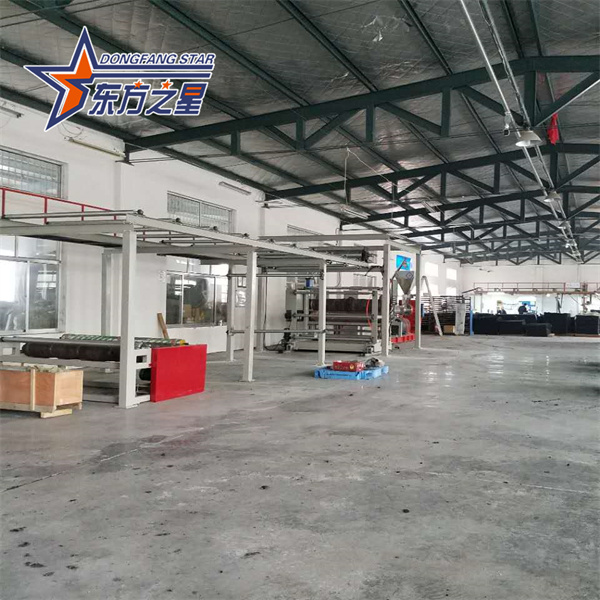 Araba paspasları için TPE ekstrüzyon laminasyon makinesi